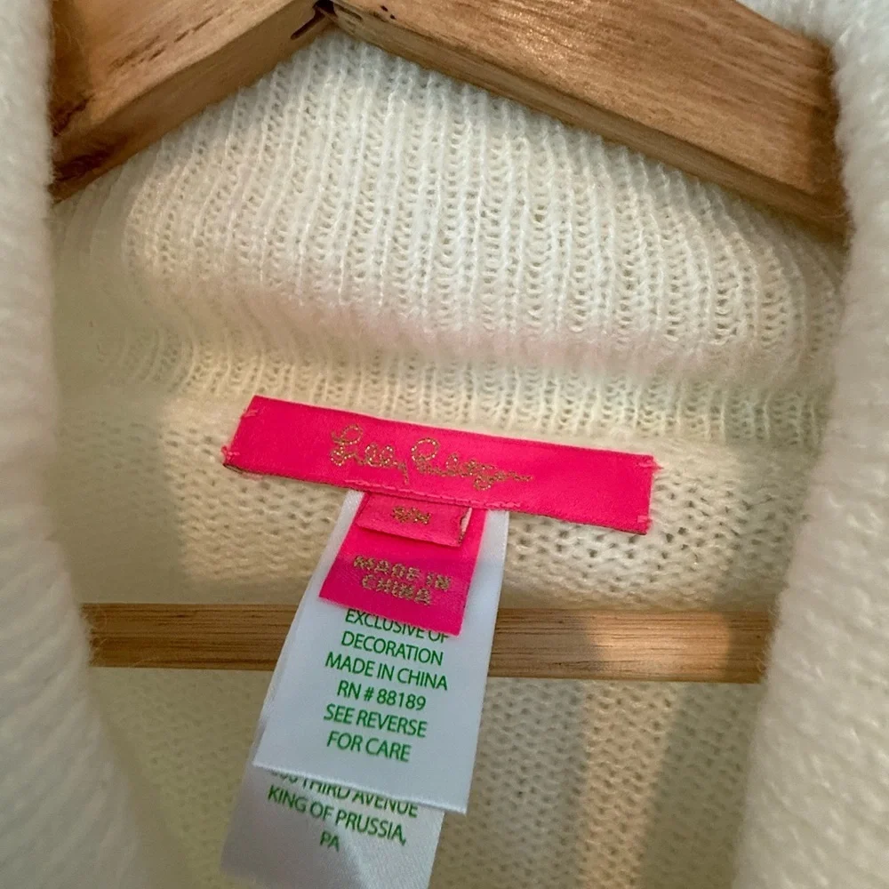 Lilly Pulitzer Kip Wrap Coconut Love Toss Poncho Be Mine S/M Small / Medium - Picture 8 of 8
